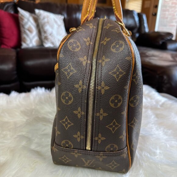 Authentic Louis Vuitton Monogram Deauville Boston Hand Bag - Picture 4 of 14